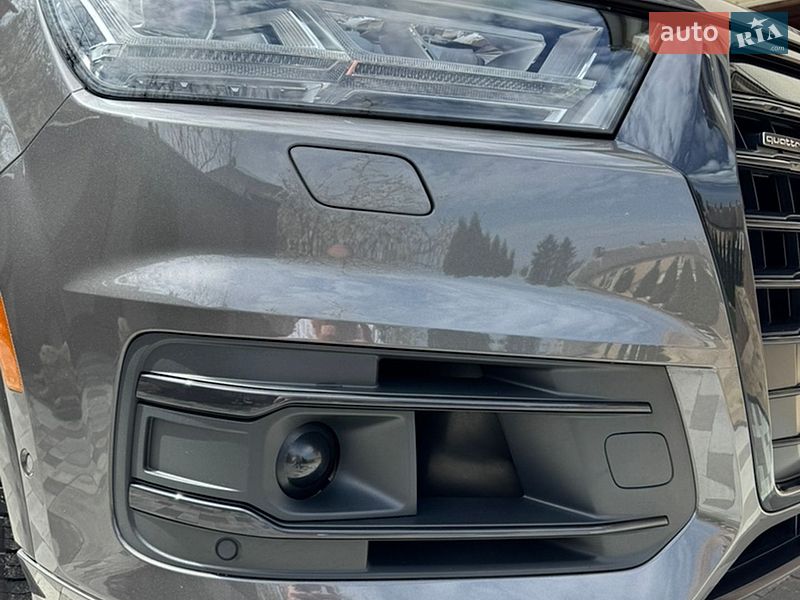 Внедорожник / Кроссовер Audi Q7 2019 в Киеве