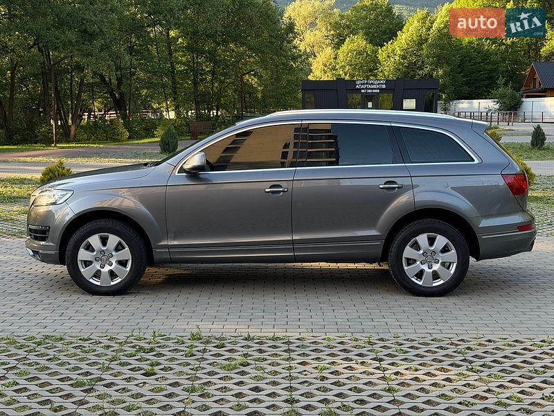 Позашляховик / Кросовер Audi Q7 2013 в Мукачевому