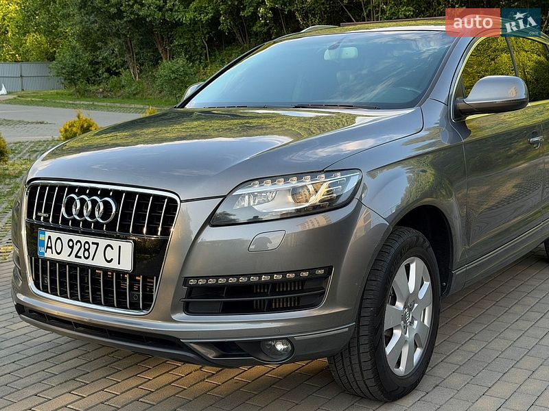 Позашляховик / Кросовер Audi Q7 2013 в Мукачевому