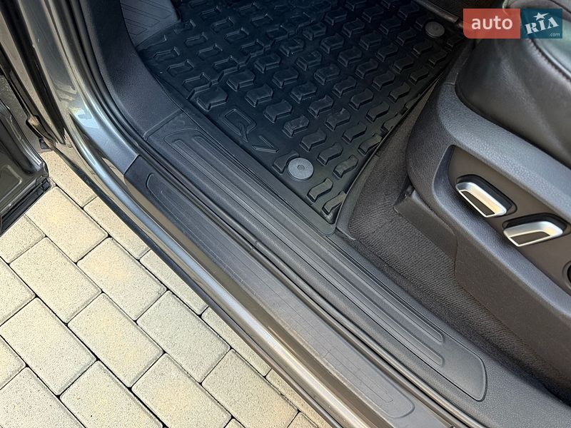 Позашляховик / Кросовер Audi Q7 2013 в Мукачевому