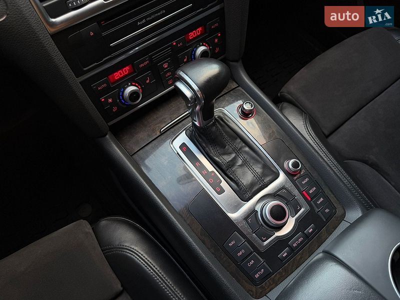 Позашляховик / Кросовер Audi Q7 2013 в Мукачевому