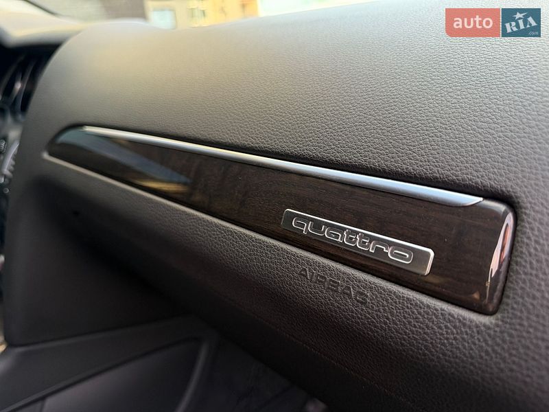 Позашляховик / Кросовер Audi Q7 2013 в Мукачевому