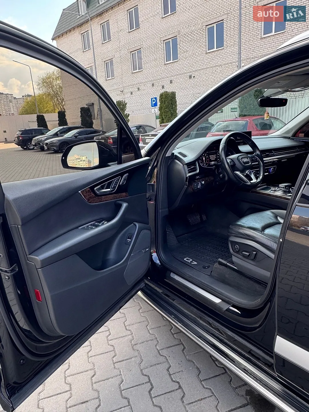 2017 Audi Q7 - мініатюра 12