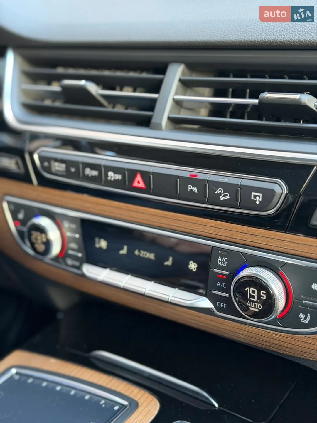 2016 Audi Q7 - мініатюра 28