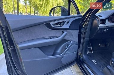 Позашляховик / Кросовер Audi Q7 2017 в Рівному