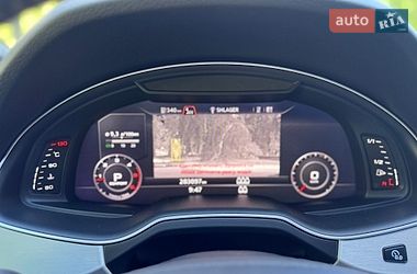 Позашляховик / Кросовер Audi Q7 2017 в Рівному