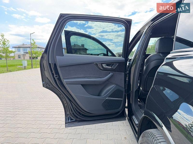 Внедорожник / Кроссовер Audi Q7 2023 в Одессе