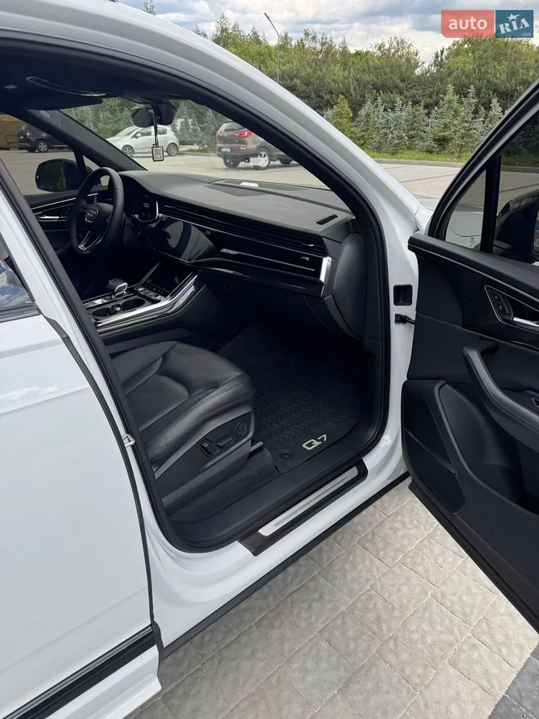 2020 Audi Q7 - мініатюра 19