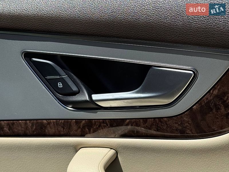 Внедорожник / Кроссовер Audi Q7 2017 в Стрые