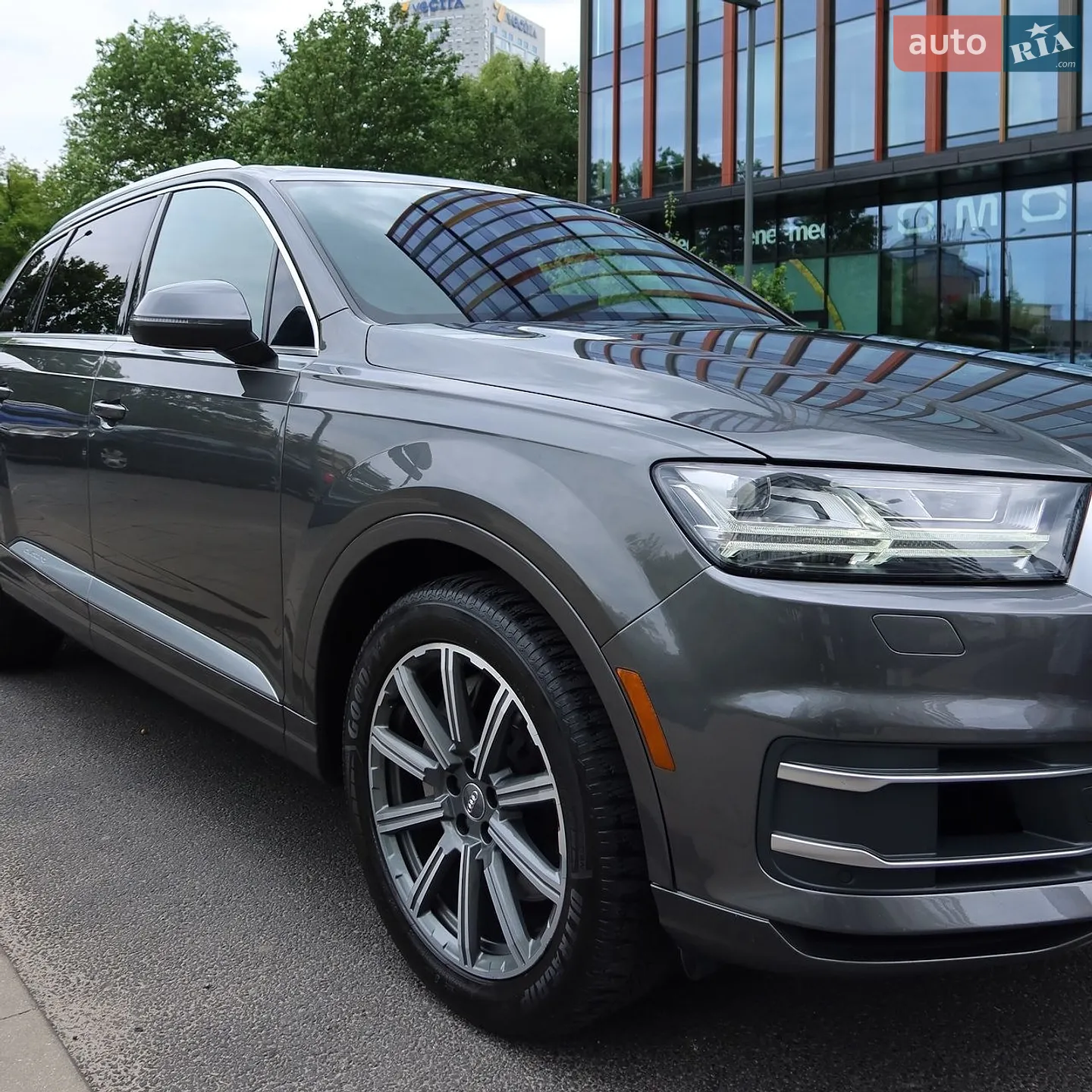 2018 Audi Q7 - мініатюра 2
