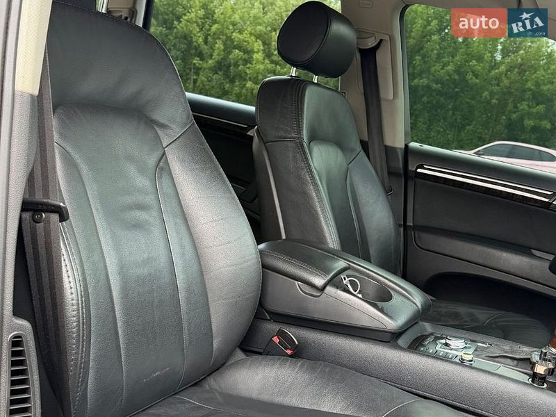 Позашляховик / Кросовер Audi Q7 2007 в Хоролі