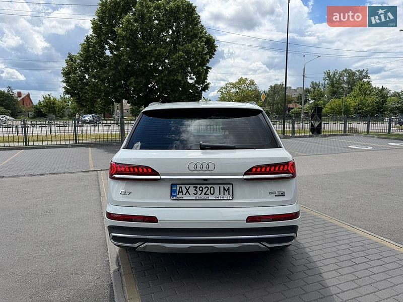 Позашляховик / Кросовер Audi Q7 2020 в Харкові