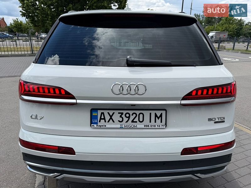 Позашляховик / Кросовер Audi Q7 2020 в Харкові