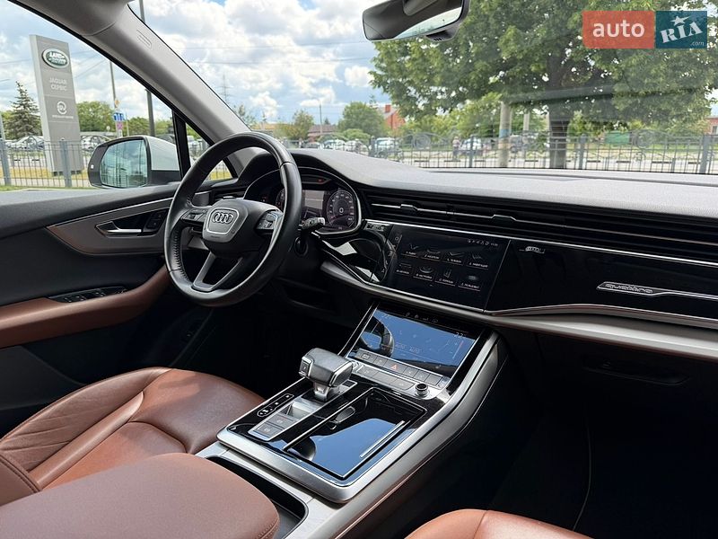 Позашляховик / Кросовер Audi Q7 2020 в Харкові