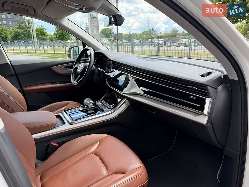 Позашляховик / Кросовер Audi Q7 2020 в Харкові