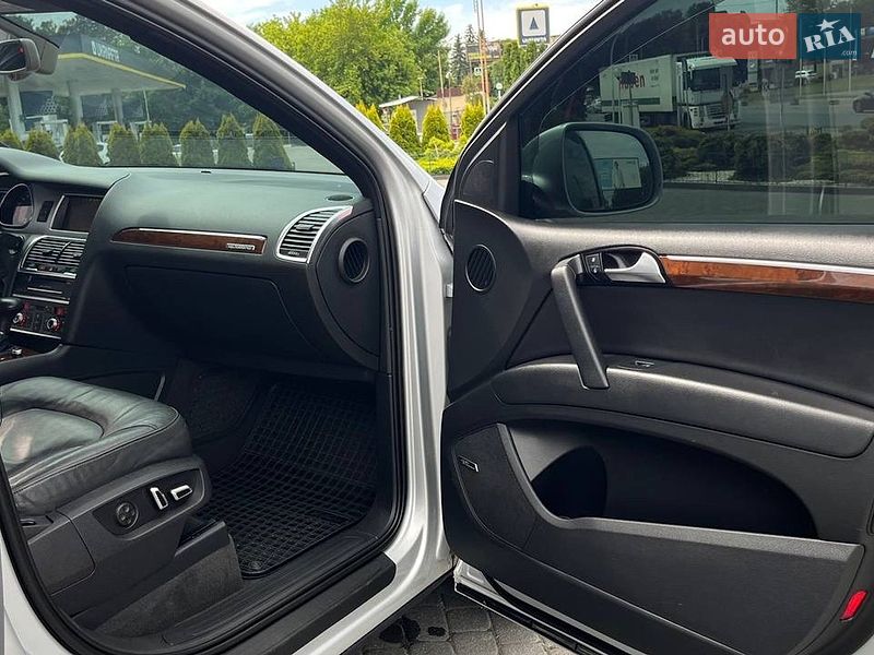 Внедорожник / Кроссовер Audi Q7 2011 в Хмельницком