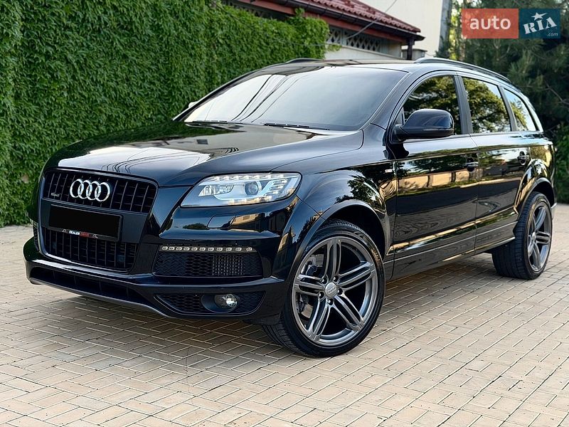 Внедорожник / Кроссовер Audi Q7 2013 в Одессе