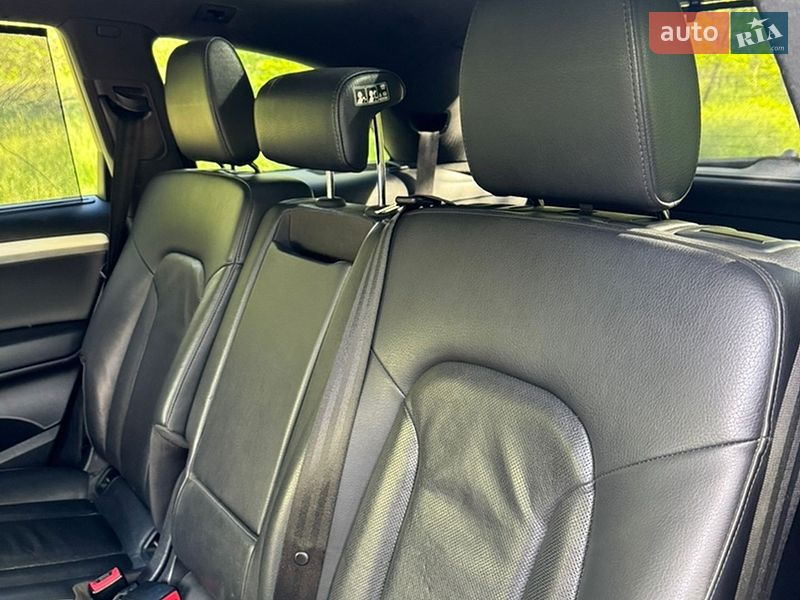 Позашляховик / Кросовер Audi Q7 2012 в Кременчуці