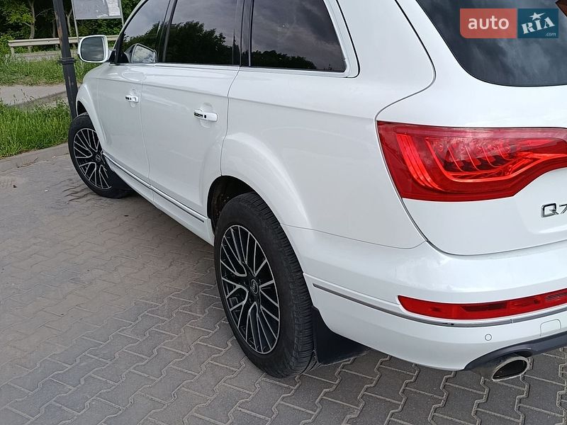 Позашляховик / Кросовер Audi Q7 2014 в Хмельницькому