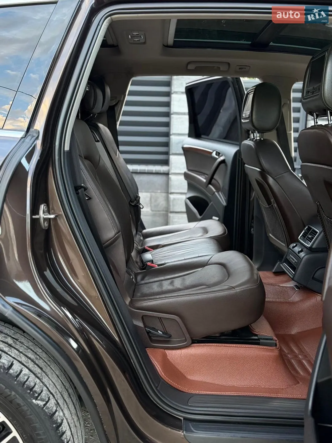 2010 Audi Q7 - мініатюра 18