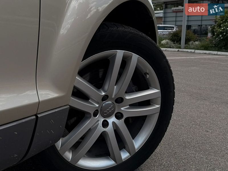 Внедорожник / Кроссовер Audi Q7 2006 в Кропивницком