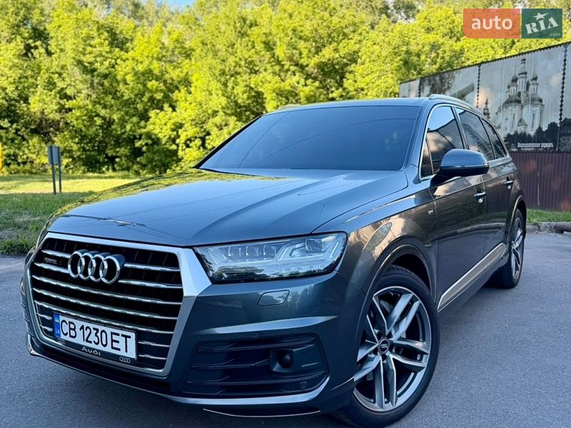 Внедорожник / Кроссовер Audi Q7 2015 в Чернигове