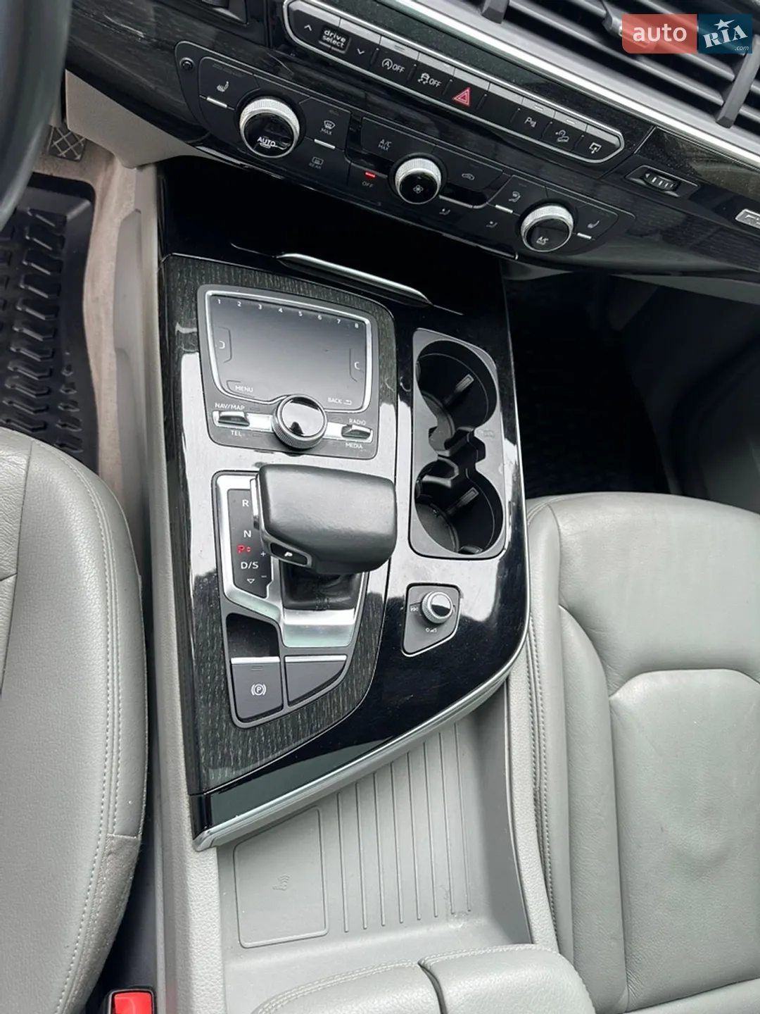 2016 Audi Q7 - мініатюра 16