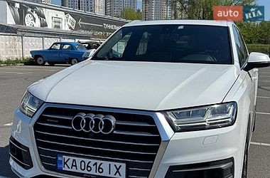 Внедорожник / Кроссовер Audi Q7 2017 в Киеве