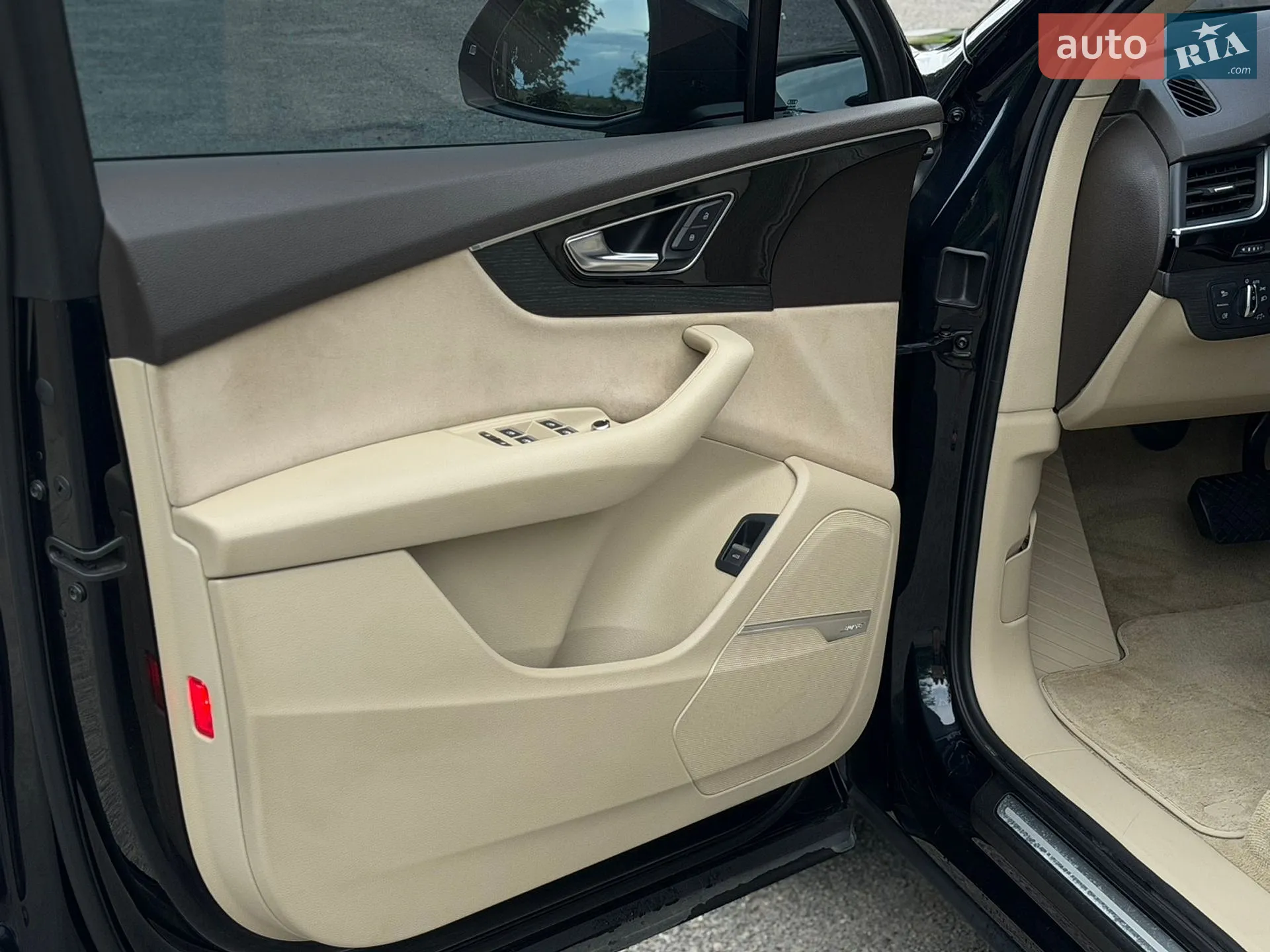 2015 Audi Q7 - мініатюра 23