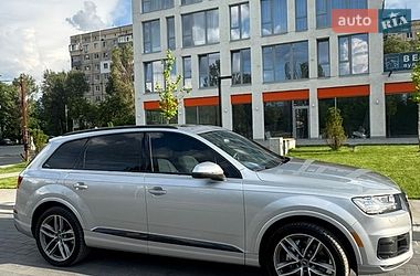 Внедорожник / Кроссовер Audi Q7 2016 в Днепре