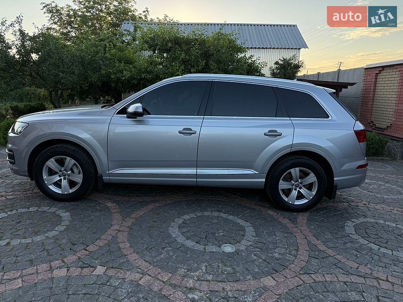 Внедорожник / Кроссовер Audi Q7 2017 в Харькове