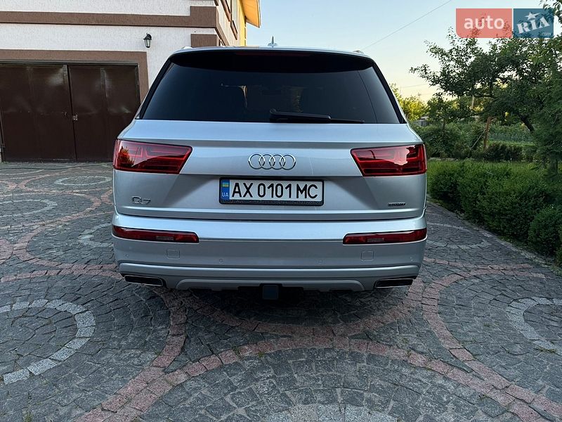 Внедорожник / Кроссовер Audi Q7 2017 в Харькове