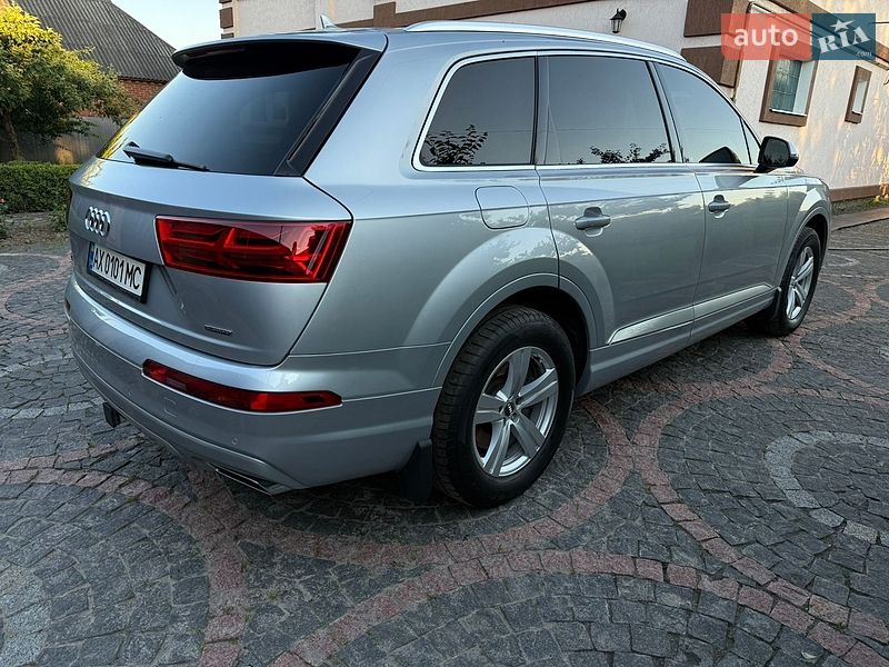 Внедорожник / Кроссовер Audi Q7 2017 в Харькове