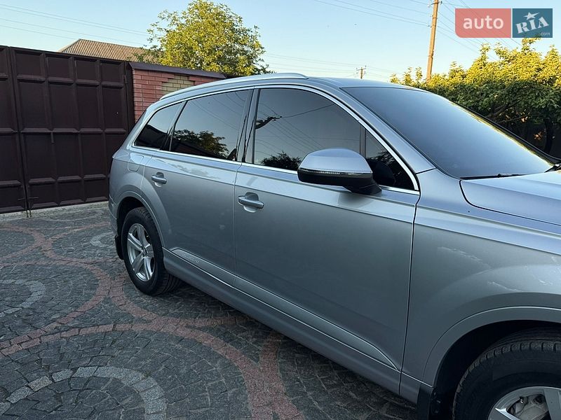 Внедорожник / Кроссовер Audi Q7 2017 в Харькове