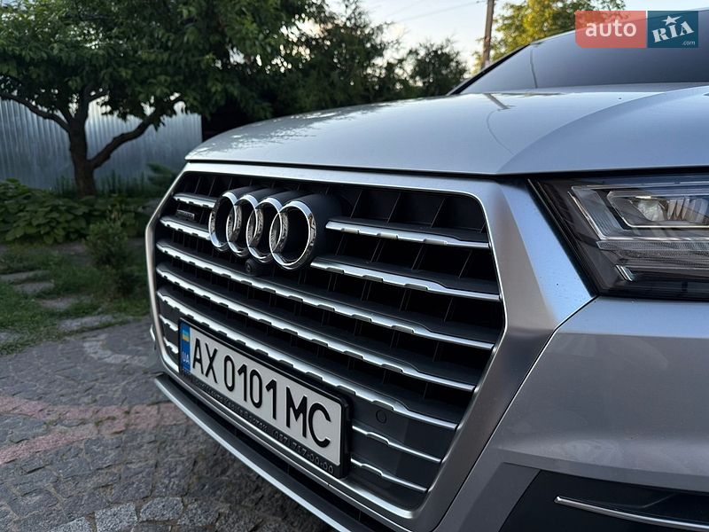 Внедорожник / Кроссовер Audi Q7 2017 в Харькове