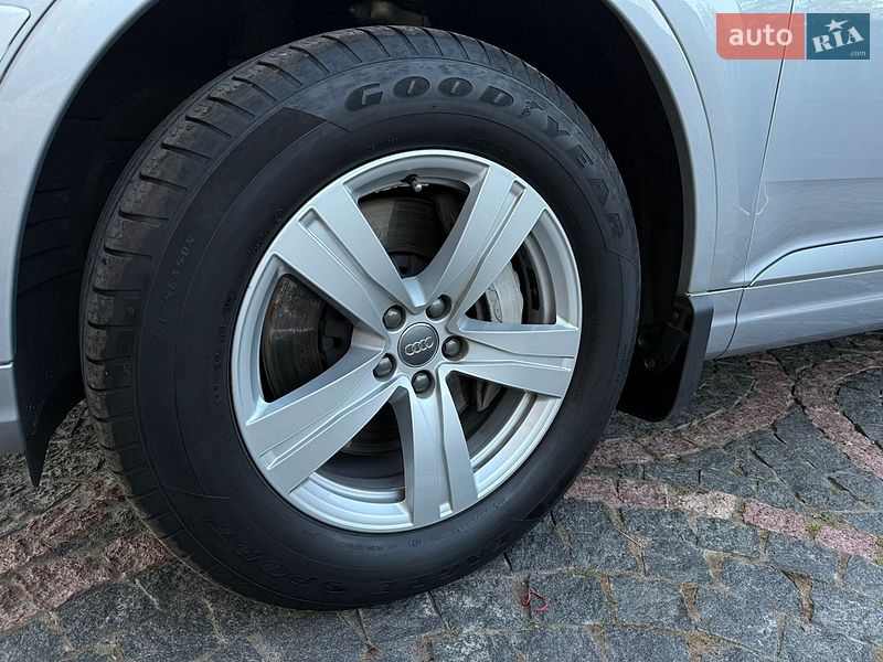 Внедорожник / Кроссовер Audi Q7 2017 в Харькове
