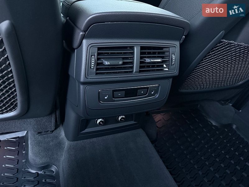 Внедорожник / Кроссовер Audi Q7 2017 в Харькове