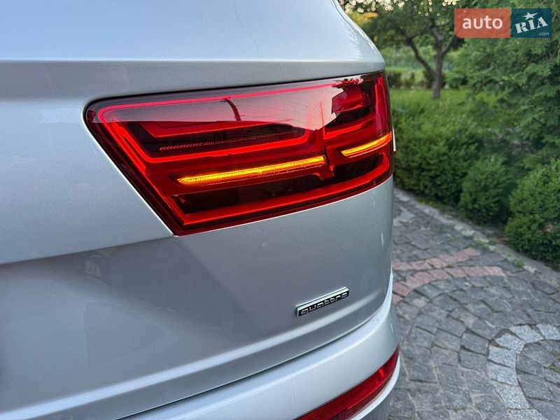 Внедорожник / Кроссовер Audi Q7 2017 в Харькове