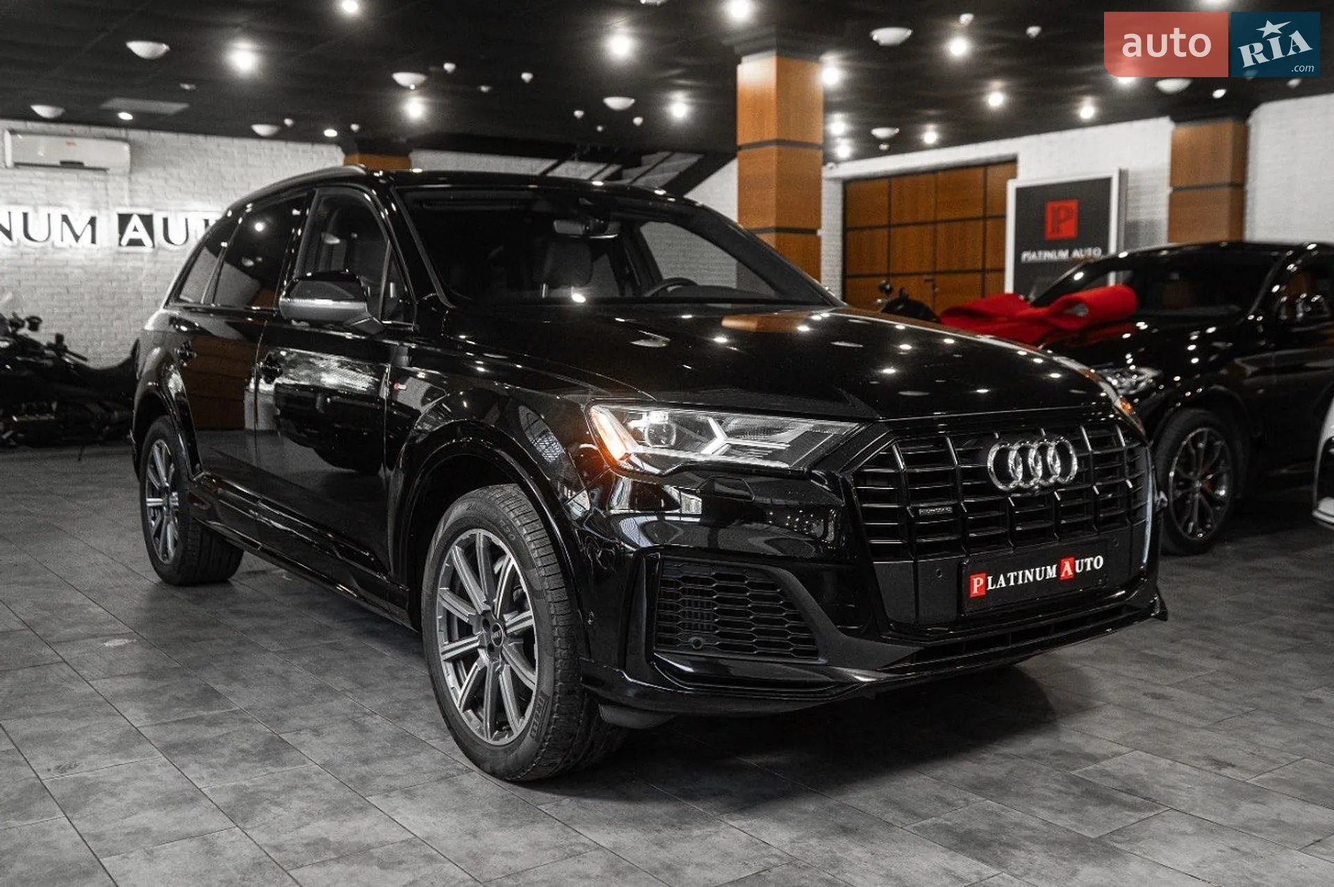 Audi Q7 2021 VIN WA1MXAF78MD040634 фото оголошення 12 з 15