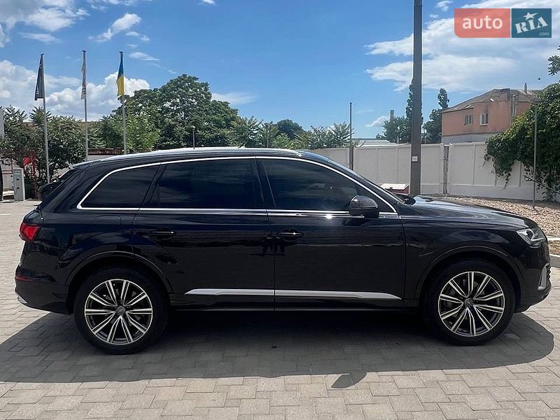 Позашляховик / Кросовер Audi Q7 2019 в Миколаєві фото 8 Позашляховик / Кросовер Audi Q7 2019 в Миколаєві