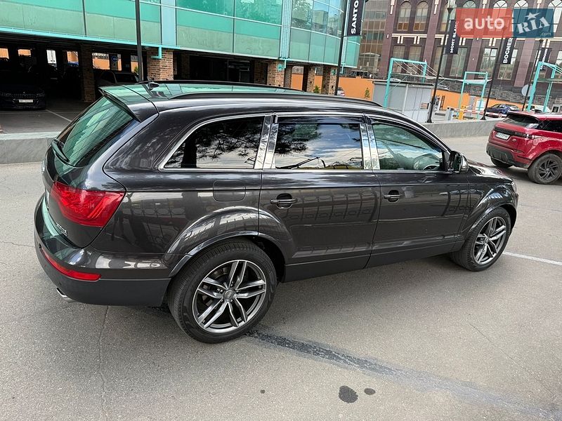 Внедорожник / Кроссовер Audi Q7 2007 в Одессе
