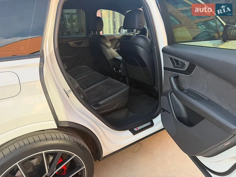 Audi Q7 2017 VIN WAUZZZ4MXJD018401 фото оголошення 21 з 64