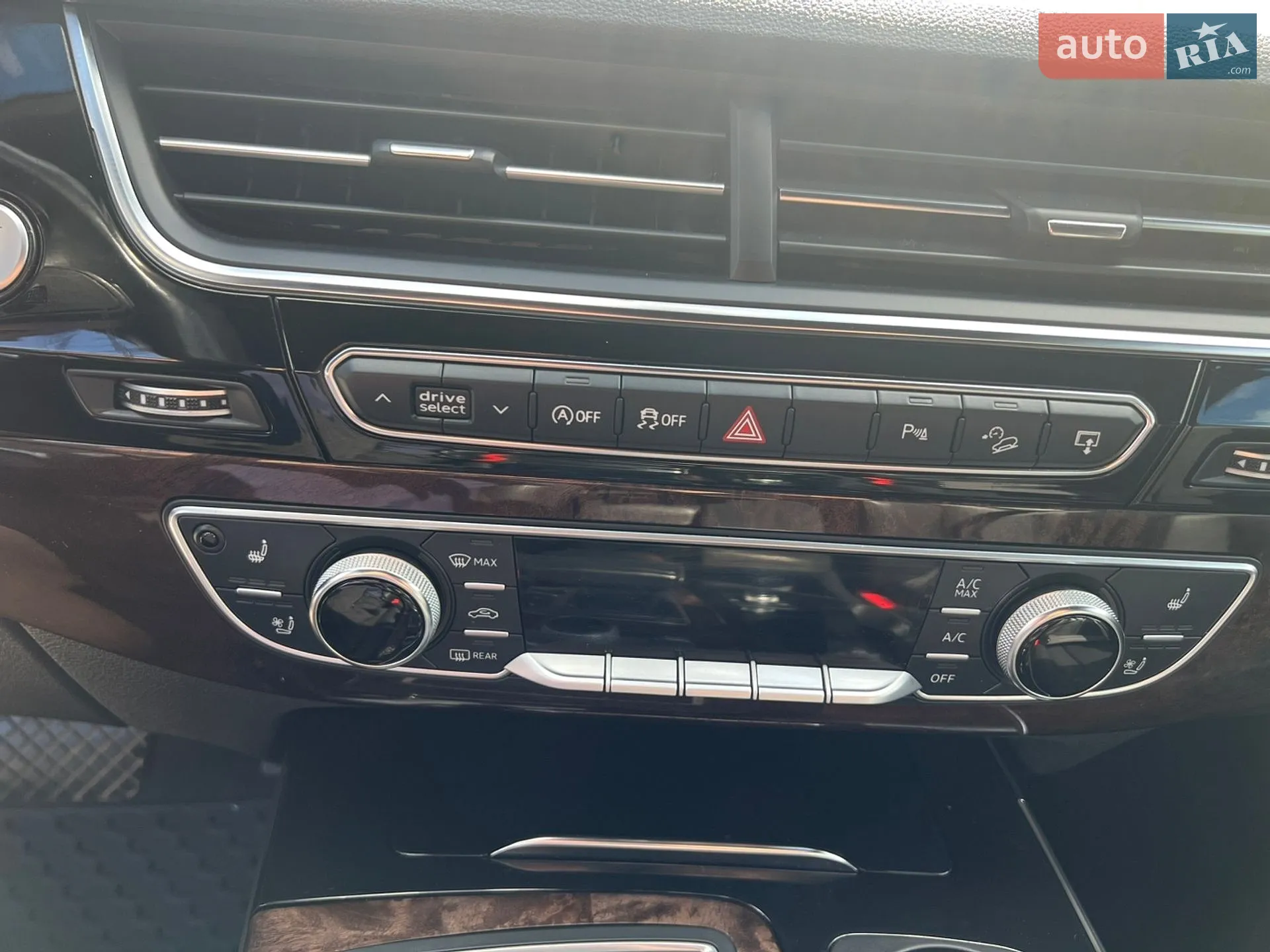 2016 Audi Q7 - мініатюра 12