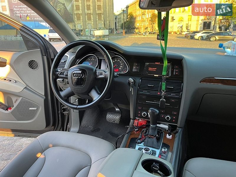 Позашляховик / Кросовер Audi Q7 2011 в Харкові