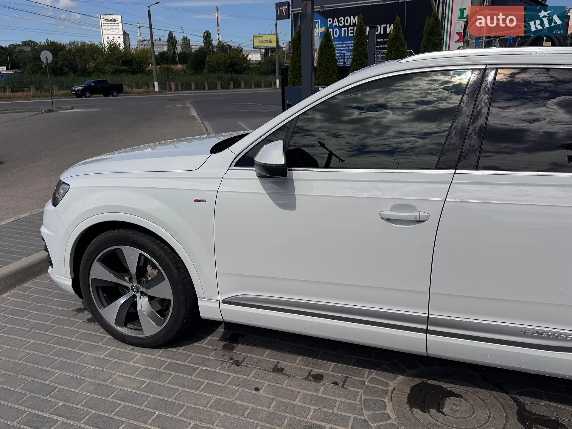 2016 Audi Q7 - мініатюра 16