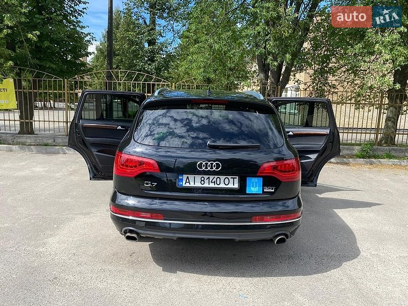 Внедорожник / Кроссовер Audi Q7 2015 в Киеве