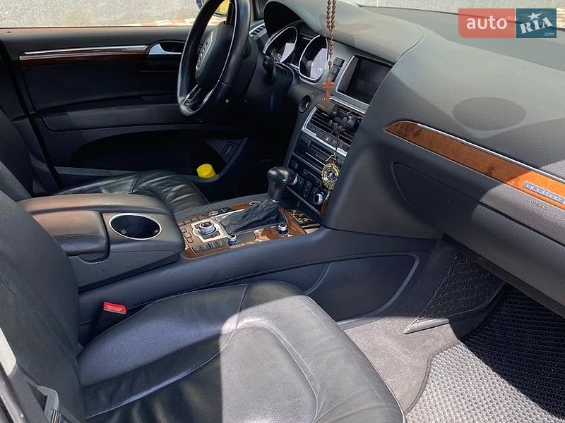 Внедорожник / Кроссовер Audi Q7 2015 в Киеве