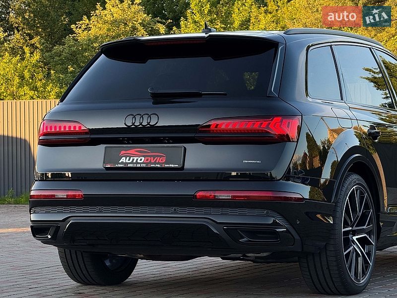 Позашляховик / Кросовер Audi Q7 2023 в Луцьку
