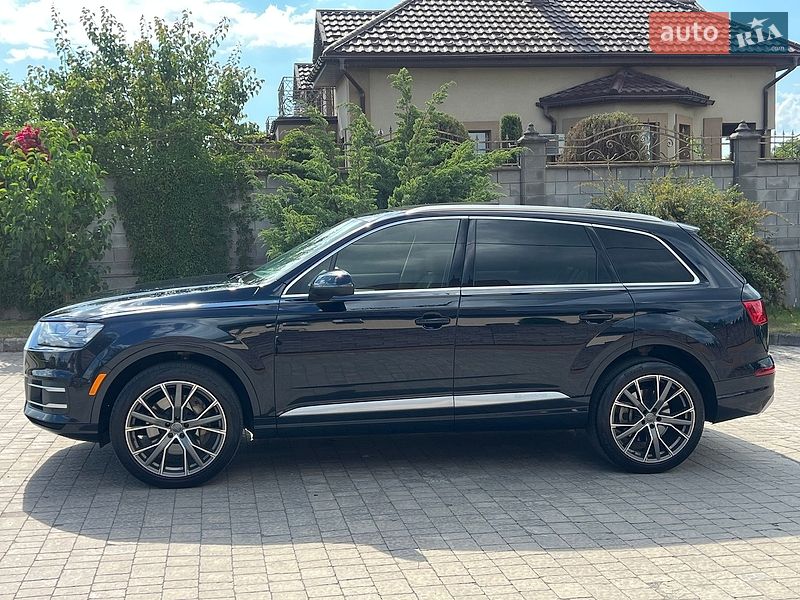 Внедорожник / Кроссовер Audi Q7 2016 в Ровно