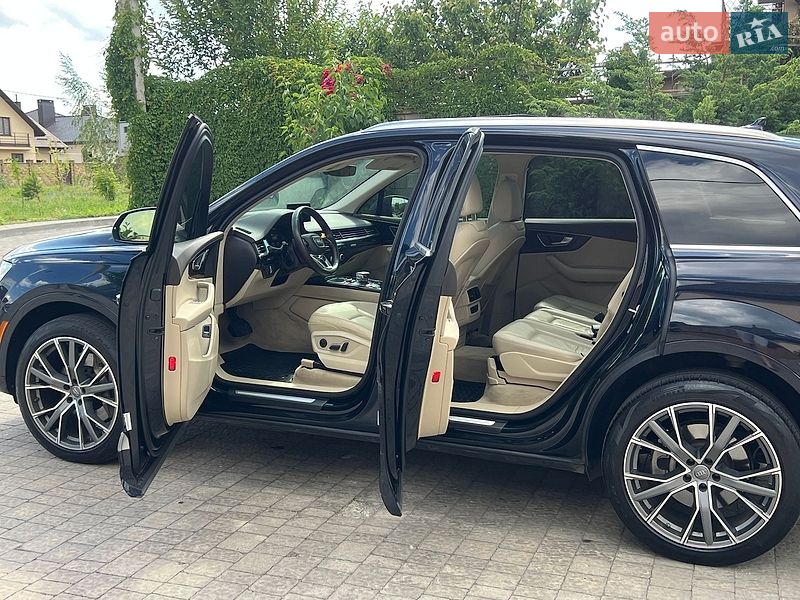 Внедорожник / Кроссовер Audi Q7 2016 в Ровно